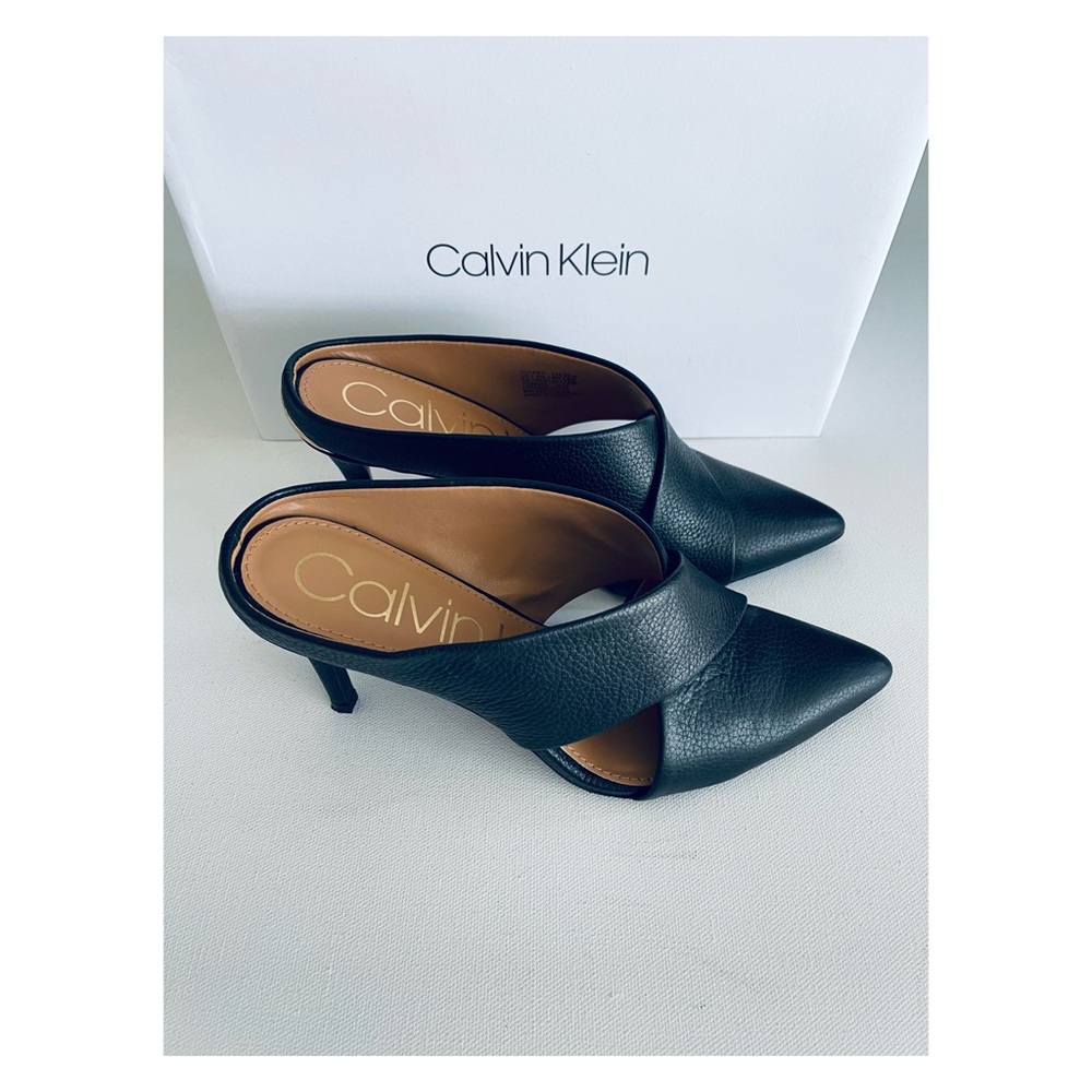 Calvin Klein Gihana Pebble Grain Black Heels